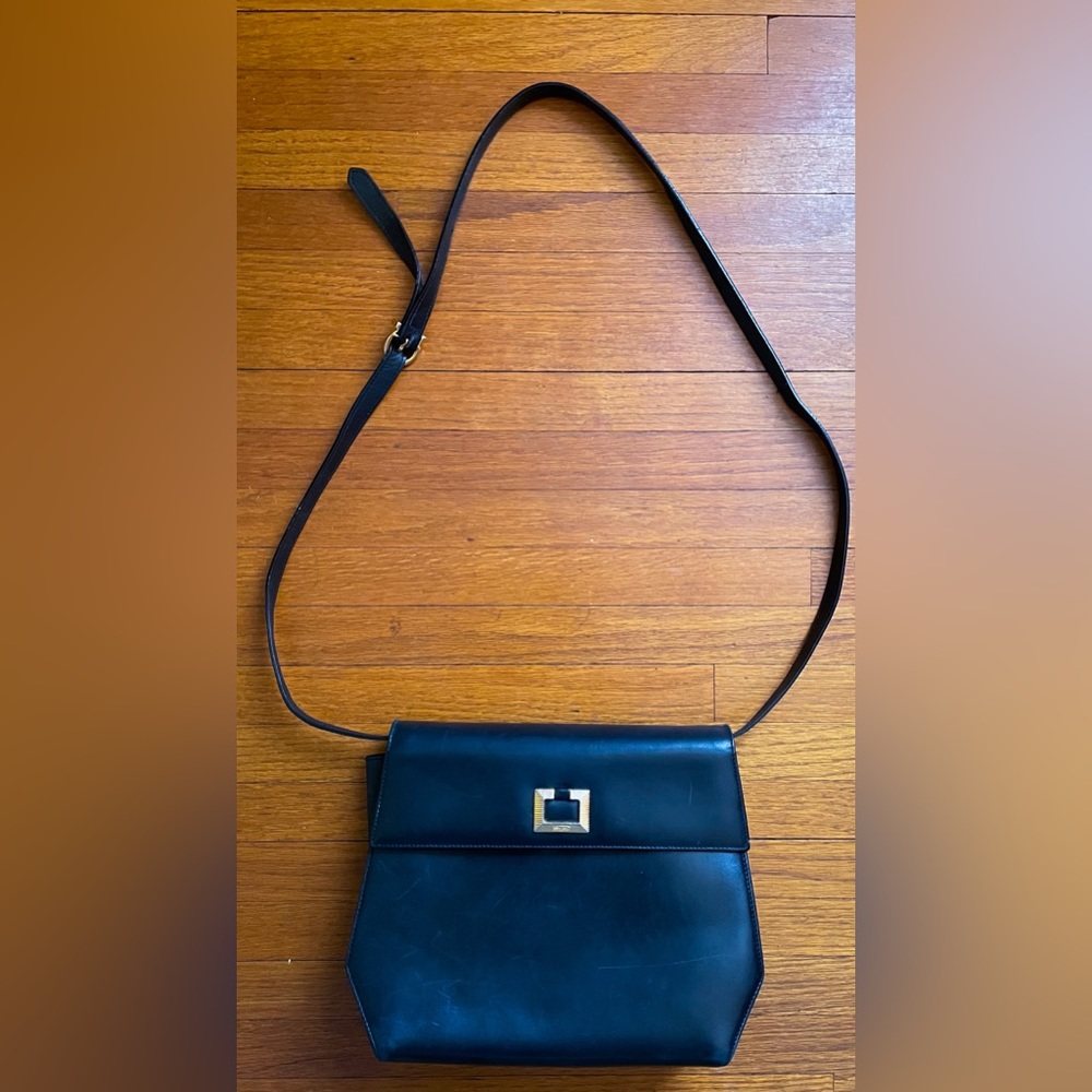 Vintage Salvatore Ferragamo Black Italian Leather Shoulder Purse